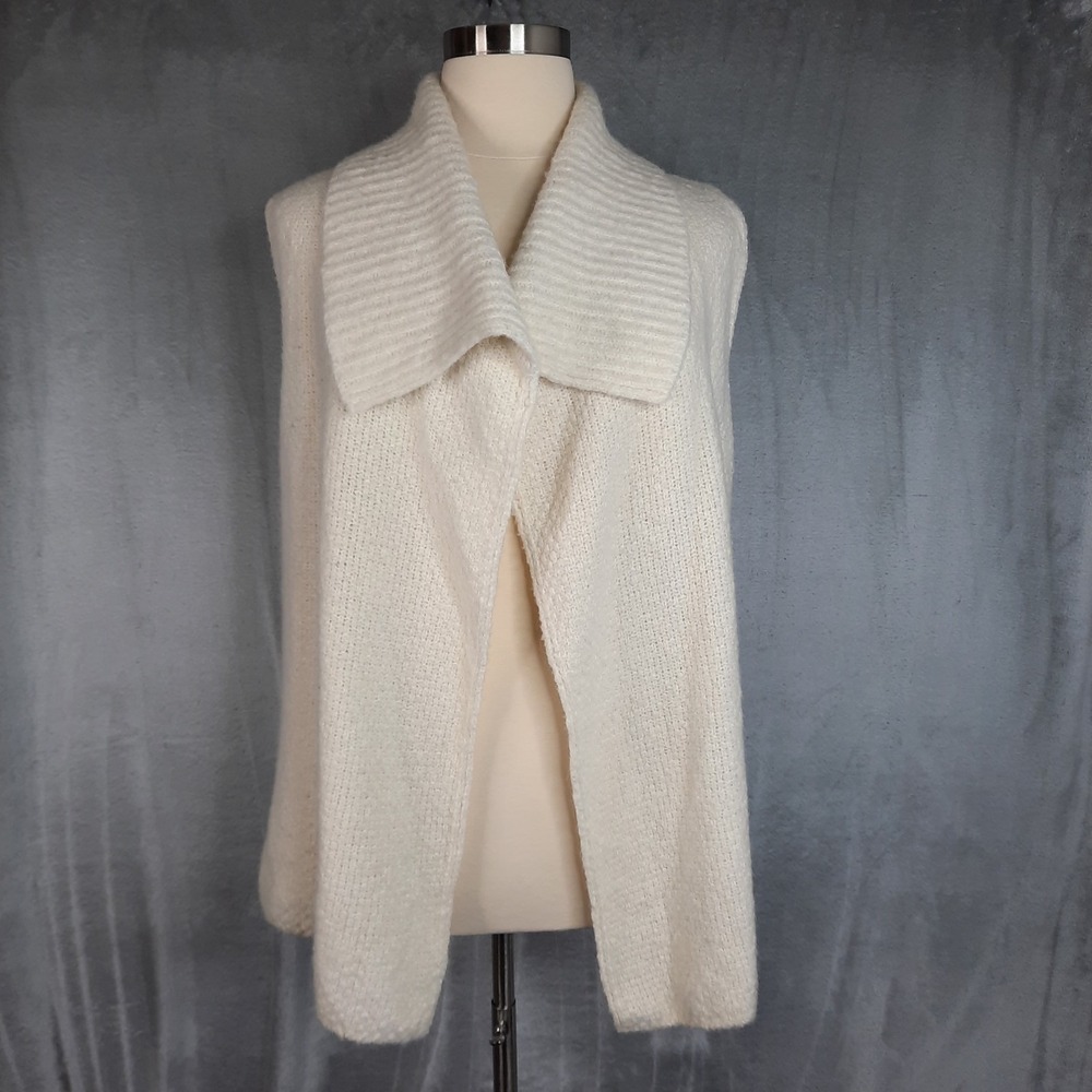 Ann Taylor LOFT Sleeveless Cardigan Vest Medium Off White Wool Alpaca Cabin Cozy